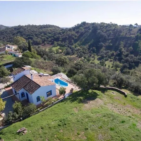 Villa Pool With Mountain Views Near Tavira *